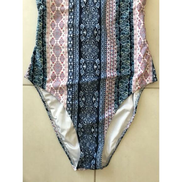 Cupshe Print Stand By You Lace Up One Piece Swimsuit - Picture 4 of 9